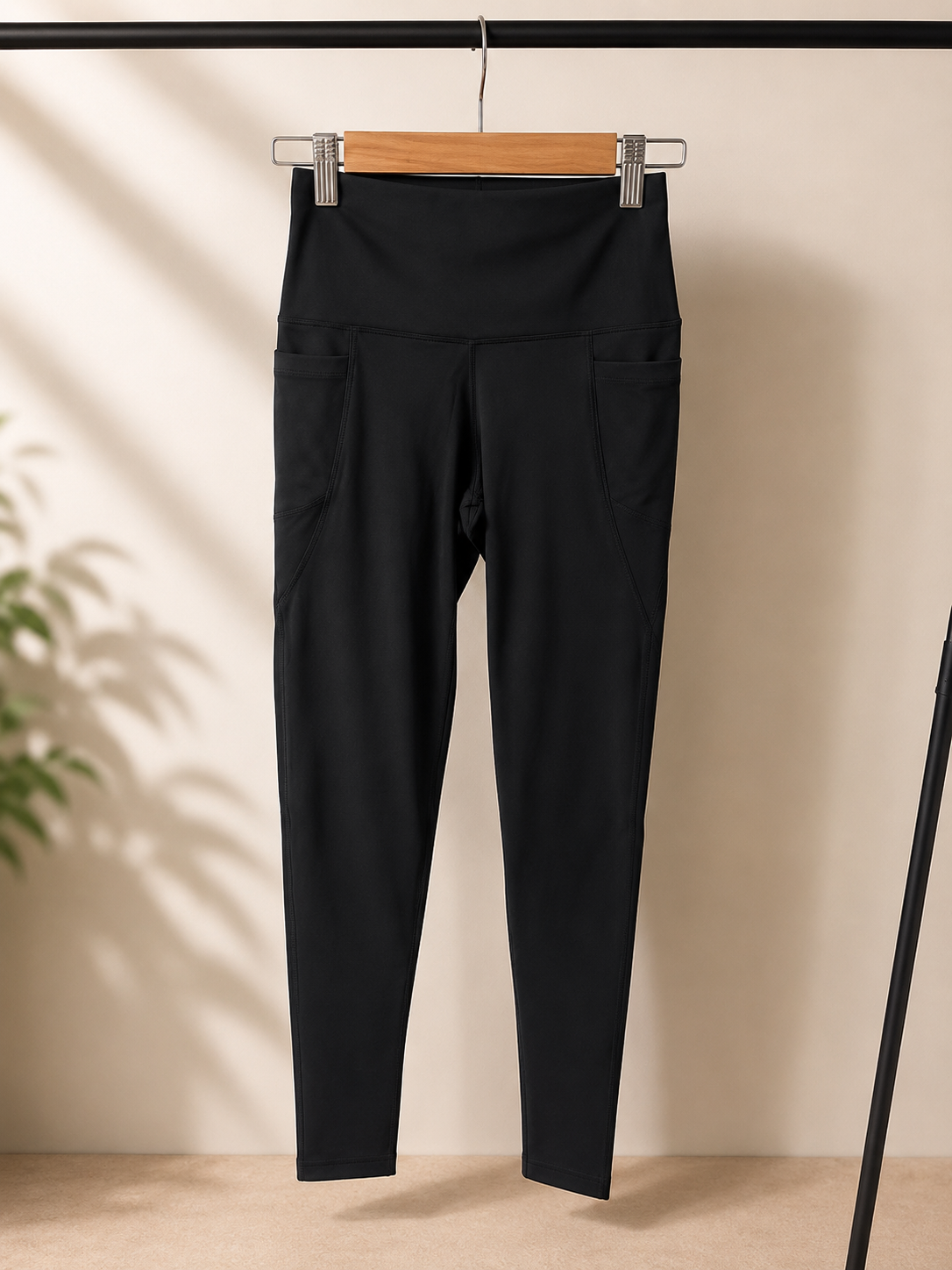 Black Pocket Leggings